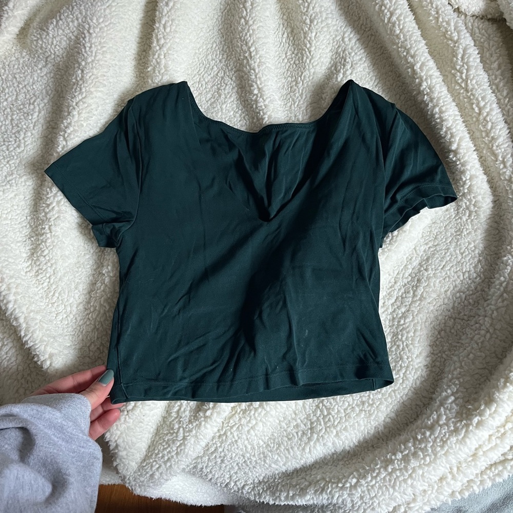 OFFLINE By Aerie Real Me V-Neck T-Shirt Deep Forest Green Size Medium